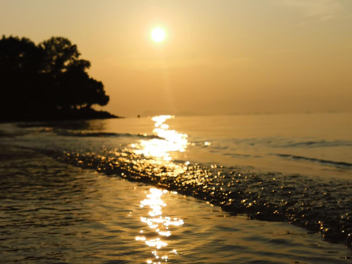 Coco Sunset Beach Ban Bang Po Екстер'єр фото